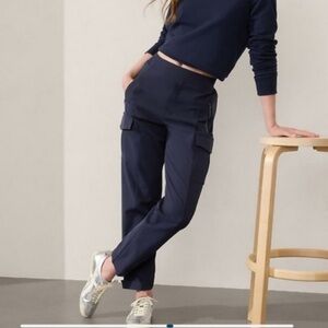 ATHLETA Endless High Rise Cargo Pants Size 14 Black